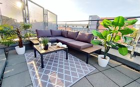Ulmer Penthouse Fuer 7, Arbeitsplatz, Xxl-Dachterrasse, Grill, Wii